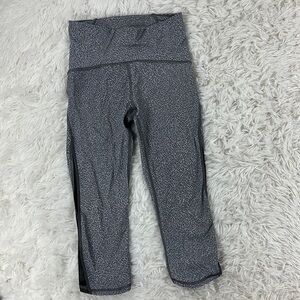 🔥$SALE$🔥 Lululemon Train Times Crop (17") Fractal Alpine White Black / Black